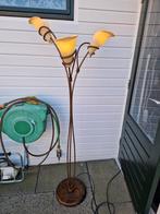 Brocante staande vloerlamp met 3 melkwitte Aronskelken kerst, Ophalen of Verzenden