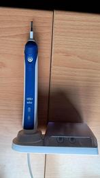 Elektrische tandenborstel Braun, Ophalen of Verzenden, Gebruikt, Tandenborstel