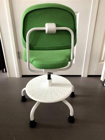 kinder bureaustoel, groen beschikbaar voor biedingen