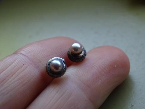 Ooorknopjes met parels, Sieraden, Tassen en Uiterlijk, Oorbellen, Nieuw, Knopjes of Stekers, Zilver, Zilver, Met edelsteen, Ophalen of Verzenden