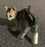 Beeldje kat of poes van  porselein vintage, Verzamelen, Ophalen of Verzenden, Zo goed als nieuw