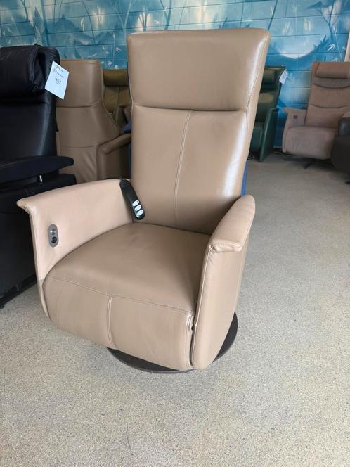 Prominent Toscana sta op relax stoel gratis bezorging staop, Huis en Inrichting, Fauteuils, Nieuw, Leer, Verzenden