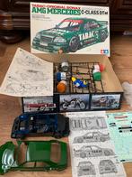 Tamiya Modelbouw - Tabac Sonax - AMG Mercedes C-Class 1/24, Hobby en Vrije tijd, Modelbouw | Auto's en Voertuigen, Auto, Groter dan 1:32