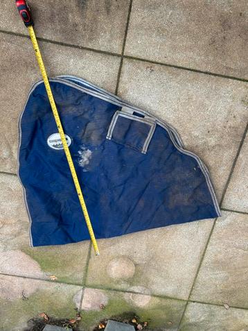 Hals stuk beschikbaar voor biedingen