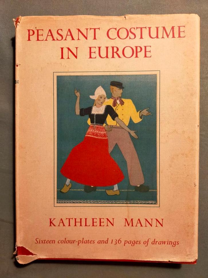 Peasant Costume in Europe (volksklederdracht in Europa) 1950, Boeken, Hobby en Vrije tijd, Gelezen, Overige onderwerpen, Ophalen of Verzenden