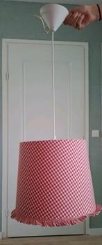 Hanglamp met rood/witte kap, Huis en Inrichting, Lampen | Lampenkappen, Ophalen, Gebruikt, Rood