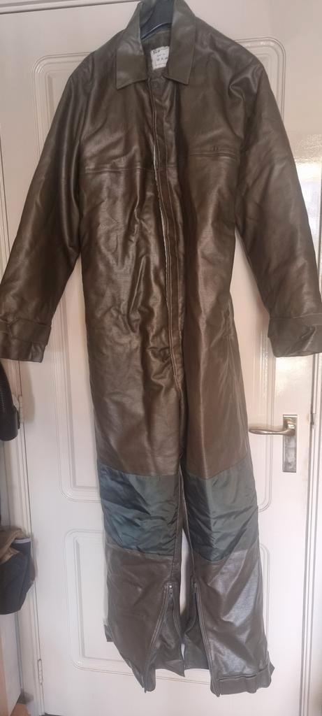 Een nette stevige regenpak (regenoverall)in de maat 59, Caravans en Kamperen, Regenkleding, Zo goed als nieuw, Regenjas, Ophalen of Verzenden
