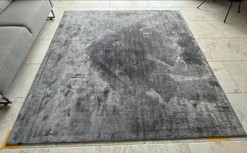 Kymo The Loft serie vloerkleed deep carbon 212x212 beschikbaar voor biedingen