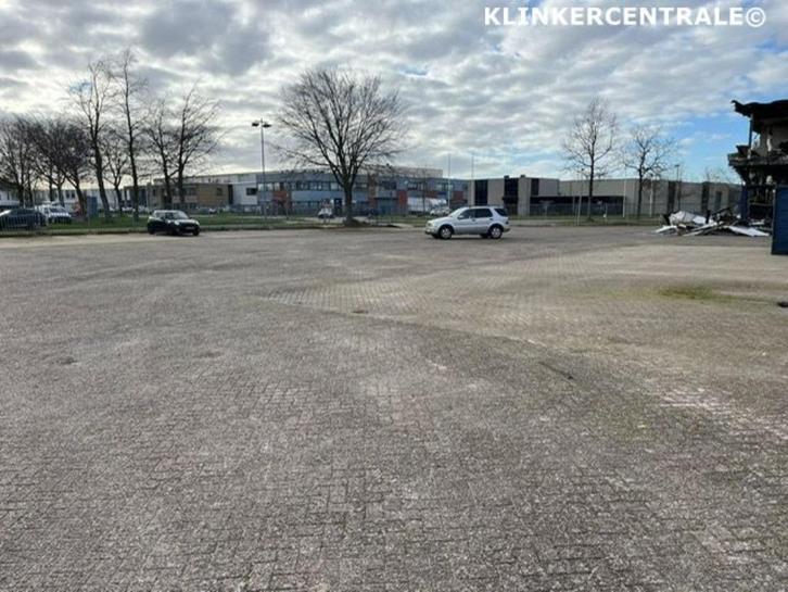 ROOIKORTING 4.000m2 heidegrijs betonklinkers keiform. bkk bs, Tuin en Terras, Tegels en Klinkers, Gebruikt, Klinkers, Beton, 10 m² of meer