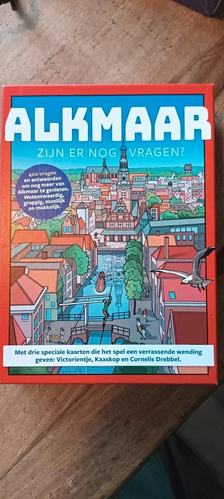 Spel Alkmaar zijn er nog vragen, Hobby en Vrije tijd, Gezelschapsspellen | Kaartspellen, Zo goed als nieuw, Ophalen of Verzenden