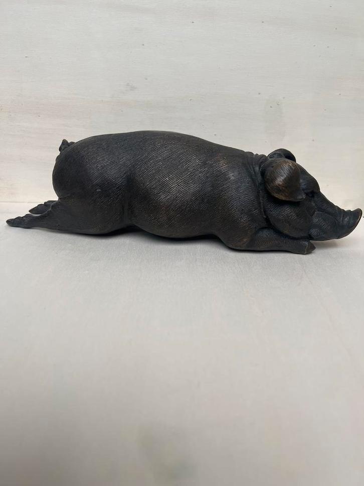 Bronzen liggend varken, 20e eeuw, Antiek en Kunst, Antiek | Koper en Brons, Brons, Ophalen of Verzenden