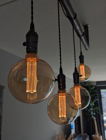 Industriële hanglamp incl stalen frame. (Dimbare LED lampen) beschikbaar voor biedingen