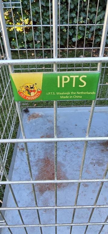 Hondenbench beschikbaar voor biedingen