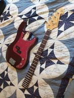 Hals, body, gigbag, snaren., Muziek en Instrumenten, Snaarinstrumenten | Gitaren | Bas, Ophalen of Verzenden, Gebruikt