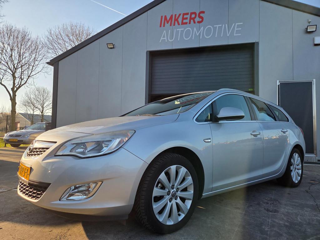 Opel Astra Sports Tourer 1.4 Turbo Cosmo PDC | Navi | Leer, Voorwielaandrijving, Gebruikt, Zwart, 4 cilinders