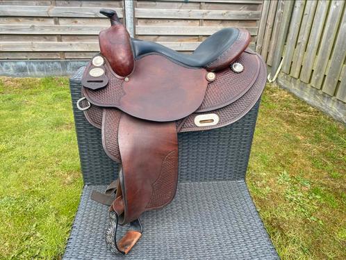Continental roundskirt westernzadel 16 inch, Dieren en Toebehoren, Paarden en Pony's | Zadels, Western, Ophalen