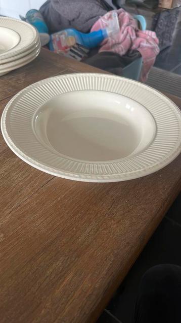 6 wedgwood edme diepe borden 23cm beschikbaar voor biedingen