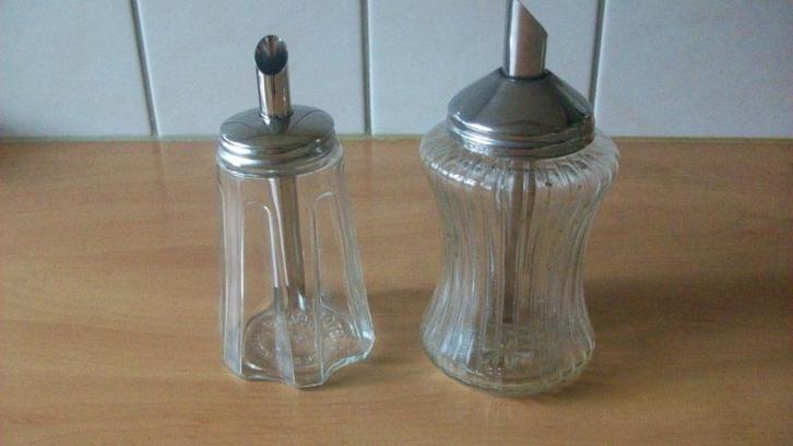 Glazen suikerstrooiers, Antiek en Kunst, Curiosa en Brocante, Ophalen of Verzenden