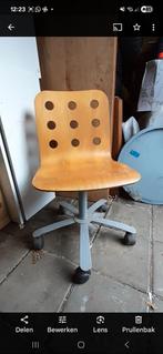 Bureaustoel hout ikea, Huis en Inrichting, Bureaustoelen, Ophalen, Zo goed als nieuw, Overige kleuren, Bureaustoel