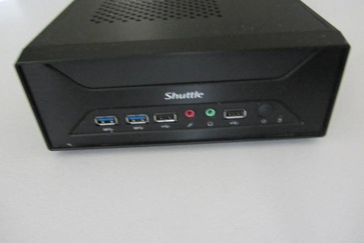 Shuttle XH110G met 2GB videokaart, Computers en Software, Barebones, Gebruikt, Verzenden