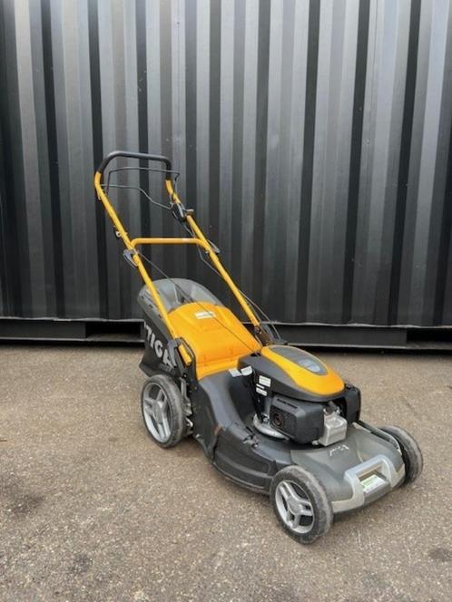 Stiga Combi 55 SVQ loopmaaier, Tuin en Terras, Grasmaaiers, Gebruikt, Benzine-grasmaaier, 50 cm of meer, Cirkelmaaier, Opvangbak