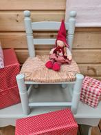 Kinderstoeltje massief hout met biezen zitting, Nieuw, Ophalen of Verzenden, Tafel(s)