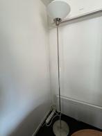 Moderne Vloerlamp met Glazen Kap, Ophalen, Neutraal, modern, praktisch, Zo goed als nieuw, Metaal