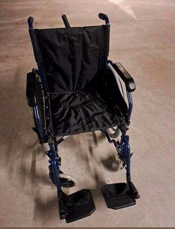 Rolstoel 1x gebruikt kleur blauw  beschikbaar voor biedingen