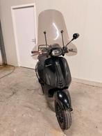 Vespa sprint full black - i-Get model, Ophalen, Zo goed als nieuw, Benzine, Overige modellen