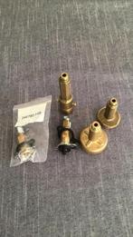 Te koop 2 lpg mini vulnippels en 3 nippels  lpg Opel Corsa, Ophalen of Verzenden, Opel
