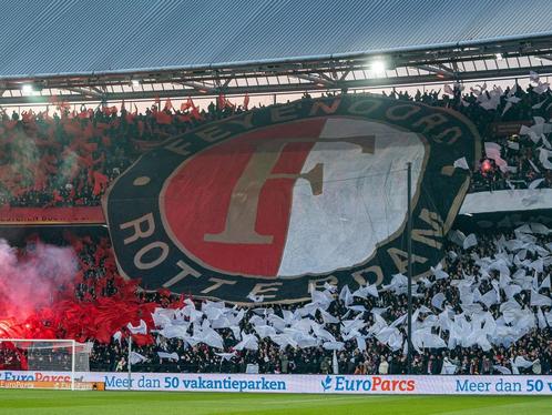 2x Feyenoord seizoenskaart (Gele zijde) te huur, Tickets en Kaartjes, Sport | Voetbal, Twee personen, Mei, Seizoenskaart
