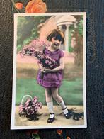 1942 Meisje in paarse jurk, 1940 tot 1960, Gelopen, Kinderen, Ophalen of Verzenden