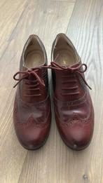 Clarks 40, Kleding | Dames, Schoenen, Ophalen of Verzenden, Zo goed als nieuw, Rood