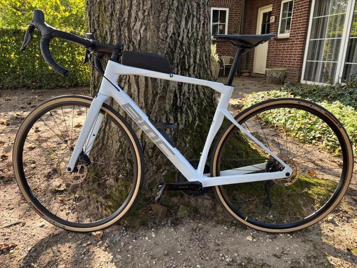 BMC Roadmachine FOUR 2024 – Shimano 105 Di2 – Carbon, Fietsen en Brommers, Fietsen | Racefietsen, Gebruikt, Heren, Overige merken