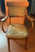 Antieke houten stoel, Ophalen