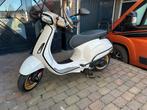 Vespa sprint Nieuwstaat 1600km, Fietsen en Brommers, Scooters | Vespa, Ophalen, Zo goed als nieuw, Overige modellen