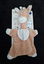 Nieuw- DMC knuffel giraffe (slab borduren en heeft patronen), Ophalen of Verzenden, Nieuw, Handborduren, Borduurpakket