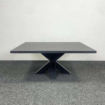 Zwarte Salontafel Met Metalen Kruispoot 25268 beschikbaar voor biedingen