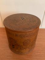 Oud antiek rond houten doosje met houtsnijwerk, Antiek en Kunst, Curiosa en Brocante, Ophalen of Verzenden