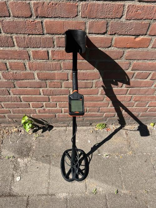 Quest Q30+ metaaldetector in zeer goede staat, Hobby en Vrije tijd, Metaaldetectors, Zo goed als nieuw, 30 cm of minder, Overige merken