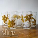 Vijf vintage retro Chinese sapglaasjes glazen met bladmotief, Gebruikt, Waterglas, -, -