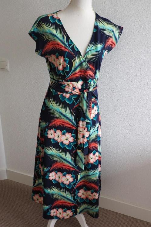 King Louie Geweldige jurk maat M, Kleding | Dames, Jurken, Zo goed als nieuw, Maat 38/40 (M), Overige kleuren, Onder de knie, Ophalen of Verzenden