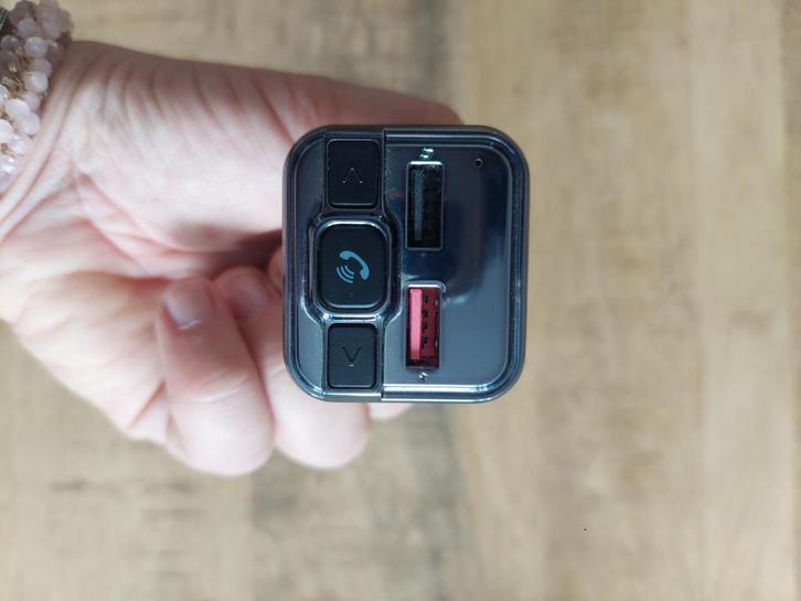 Hama Bluetooth FM Transmitter, Auto diversen, Carkits, Zo goed als nieuw, Ophalen