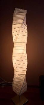 Mooie vloerlamp met drie losse Hue lampen en rvs voet., Huis en Inrichting, Lampen | Vloerlampen, Ophalen, Zo goed als nieuw, 150 tot 200 cm