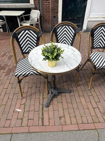 15 Ronde Marmertafels - Café/Restaurant beschikbaar voor biedingen