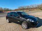 Te koop: Renault Clio Estate 1.2 74KW Night en Day, Auto's, Voorwielaandrijving, Euro 5, Stof, Zwart