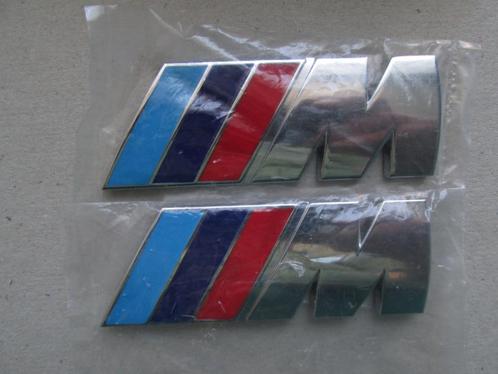 Twee stuks BMW M logo, nog ongebruikt in de verpakking., Auto diversen, Tuning en Styling, Ophalen of Verzenden
