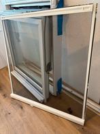 VELUX kunststof dakraam cm, Kunststof, Raamkozijn, Ophalen of Verzenden, Zo goed als nieuw