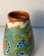 Art Nouveau plateel Aida vaas Gouda bloemmotief, Antiek en Kunst, Antiek | Keramiek en Aardewerk, Ophalen of Verzenden