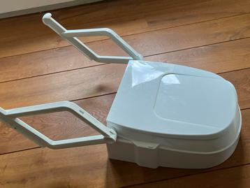 Toilet verhoger beschikbaar voor biedingen
